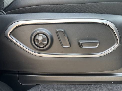 New 2026 Jeep Grand Wagoneer Limited AWD/4WD image 16