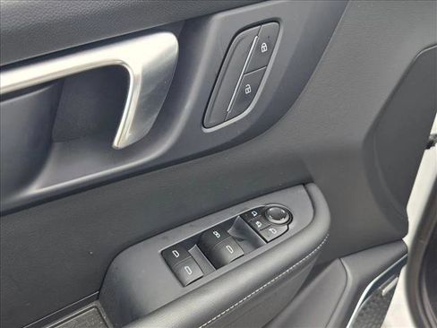 Used 2026 Buick Enclave Preferred FWD image 12