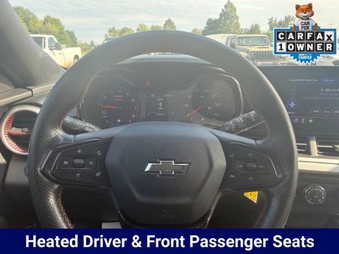 Used 2024 Chevrolet Trax RS FWD image 27