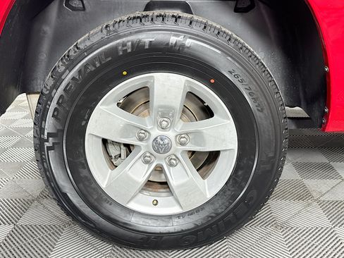 Used 2019 RAM 1500 Classic SLT RWD image 30