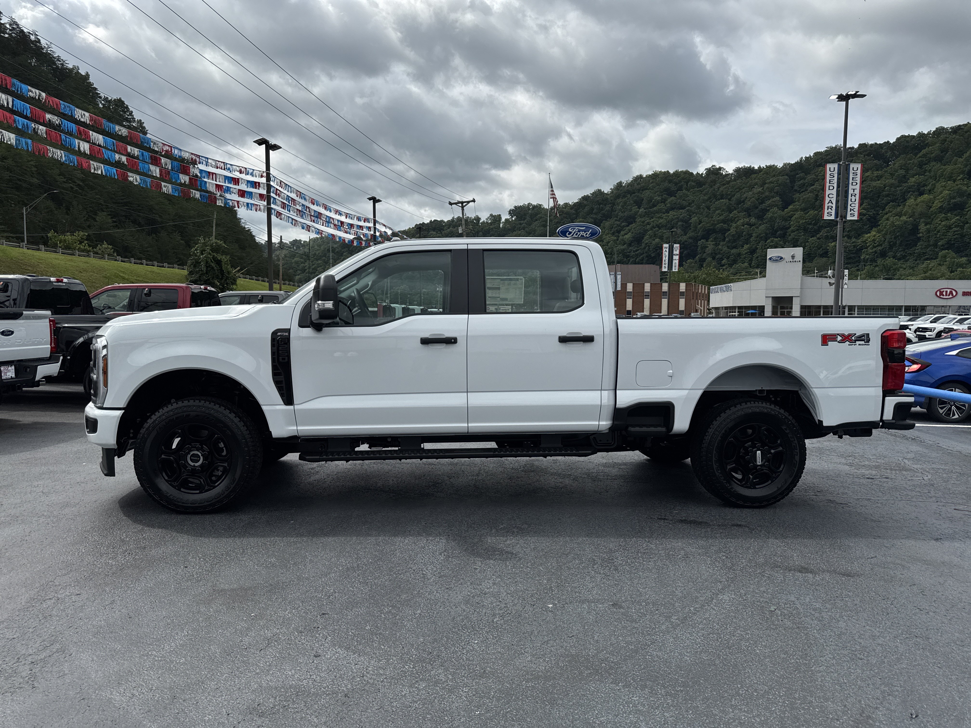 New 2026 Ford F250 XL w/ STX Appearance Package AWD/4WD image 4