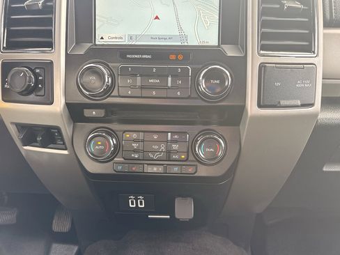 Used 2018 Ford F350 Lariat w/ Lariat Value Package image 22