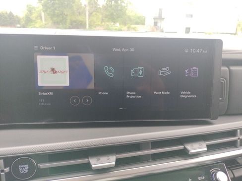 Used 2025 Hyundai Santa Fe SEL FWD image 21