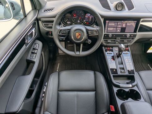 Certified 2026 Porsche Macan AWD/4WD image 15