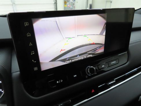 New 2026 Mitsubishi Outlander LE FWD image 18