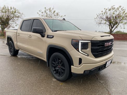 Used 2023 GMC Sierra 1500 Elevation image 3