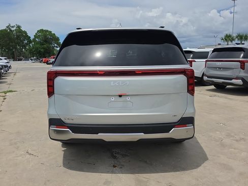 New 2026 Kia Carnival SX FWD image 7
