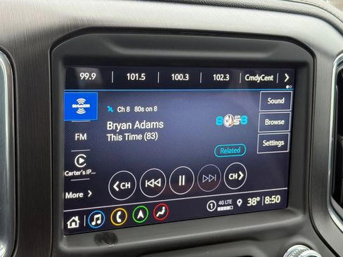 Used 2022 GMC Sierra 2500 AT4 w/ AT4 Premium Plus Package image 14