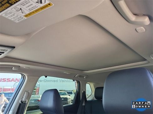 Certified 2025 Nissan Rogue SL w/ SL Premium Package image 27