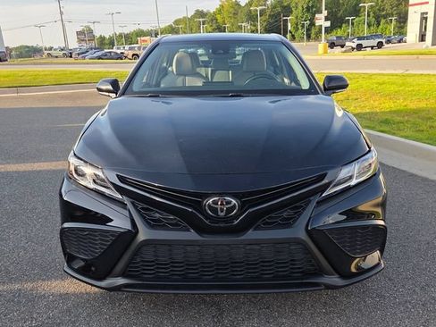 Used 2023 Toyota Camry SE FWD image 2