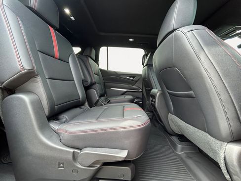 Used 2024 Chevrolet Traverse RS w/ LPO, Floor Liner Package image 11