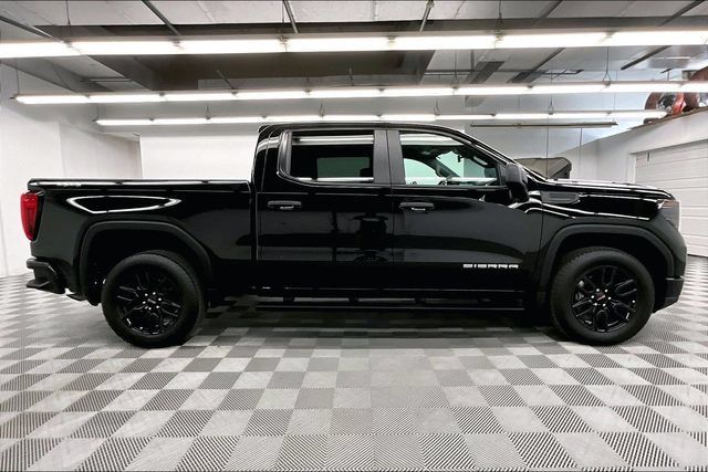 Used 2024 GMC Sierra 1500 Pro w/ Graphite Edition AWD/4WD image 16