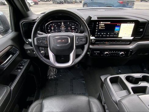 Used 2025 GMC Sierra 1500 SLT image 5