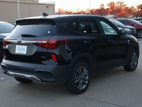 Used 2021 Kia Seltos LX image 6