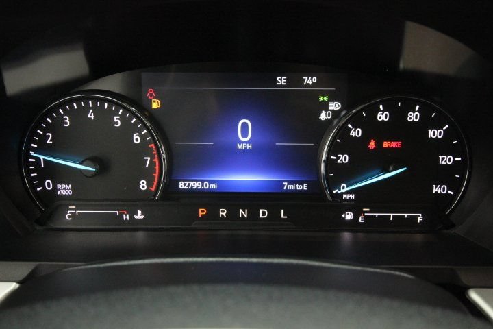 Used 2022 Ford Explorer XLT w/ Equipment Group 202A AWD/4WD image 18