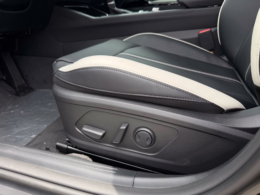 New 2026 Kia K5 GT-Line FWD image 12