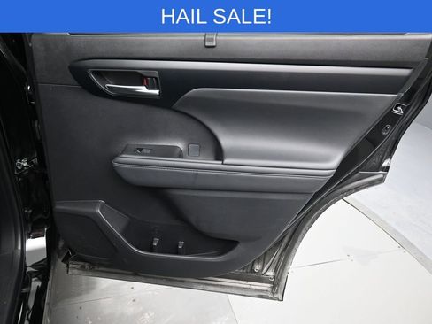 Certified 2025 Toyota Highlander XSE image 35
