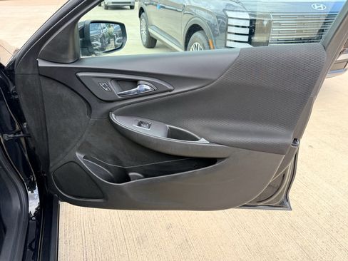 Used 2023 Chevrolet Malibu LT FWD image 11