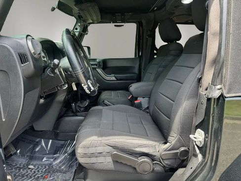 Used 2012 Jeep Wrangler Sport w/ Connectivity Group AWD/4WD image 12