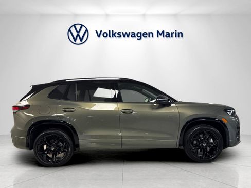 New 2026 Volkswagen Tiguan SE R-Line AWD/4WD image 6