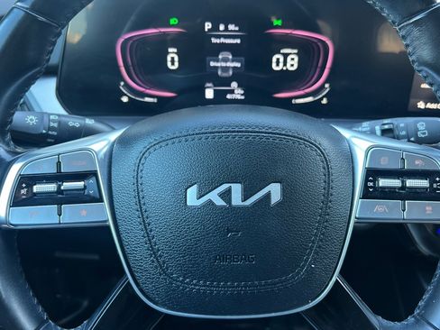 Used 2023 Kia Telluride LX image 24