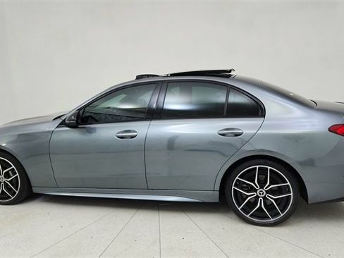 Used 2023 Mercedes-Benz C 300 Sedan image 4