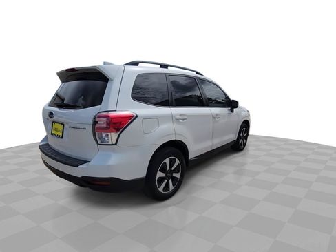 Used 2018 Subaru Forester 2.5i Premium AWD/4WD image 8