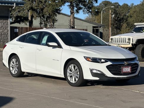 Used 2023 Chevrolet Malibu LT image 1