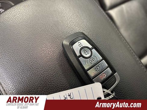 Used 2019 Ford Explorer XLT w/ Equipment Group 202A image 15