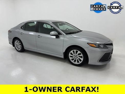 Used 2023 Toyota Camry LE image 1