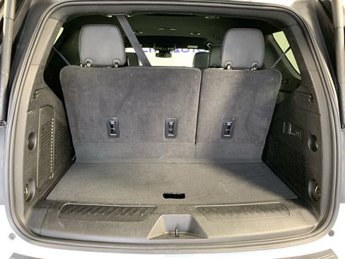 Used 2024 Chevrolet Tahoe LT w/ Luxury Package RWD image 35