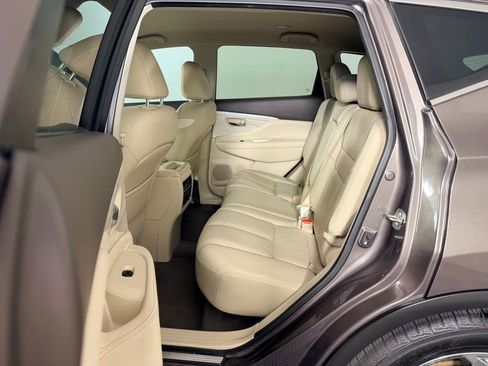 Used 2016 Nissan Murano Platinum FWD image 33