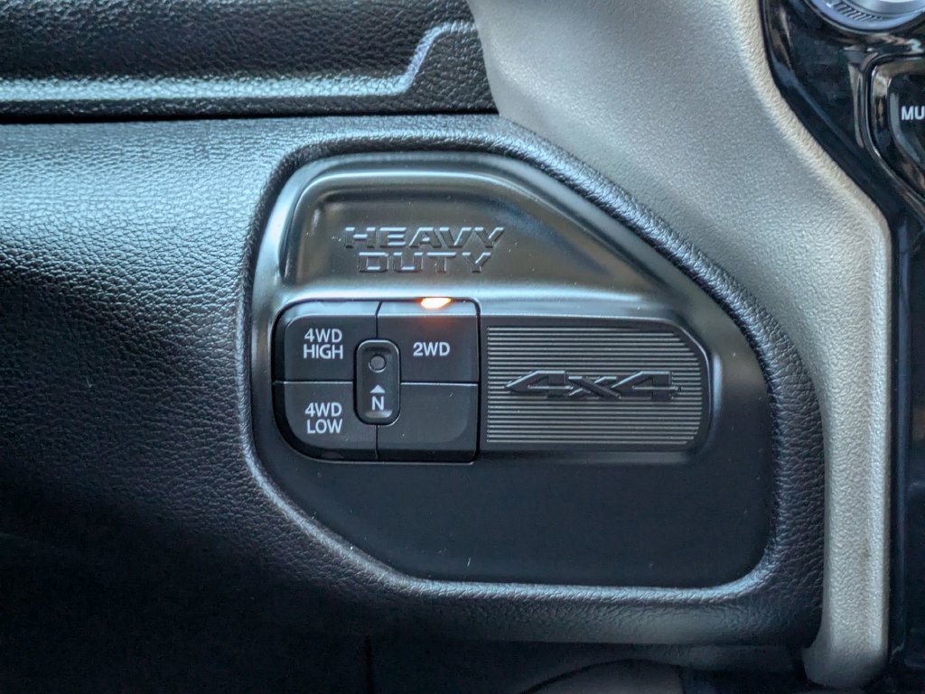 Used 2024 RAM 2500 Laramie AWD/4WD image 18