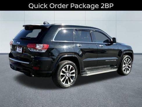 Used 2018 Jeep Grand Cherokee Overland image 3