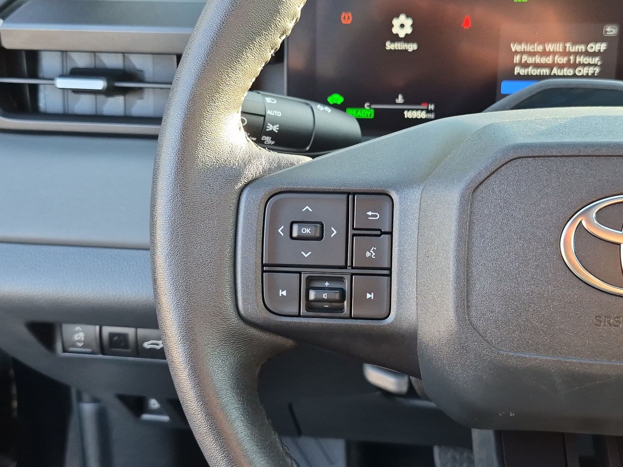 Used 2026 Toyota RAV4 XSE AWD/4WD image 21