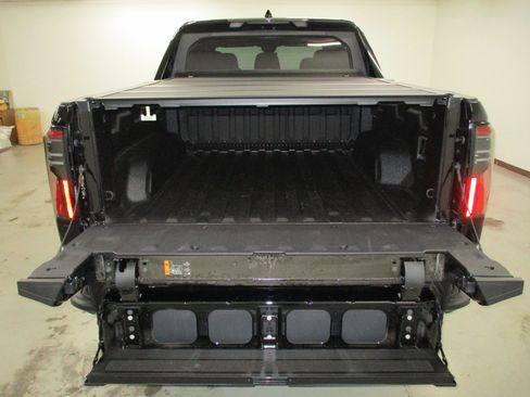 New 2025 GMC Sierra EV Denali image 7