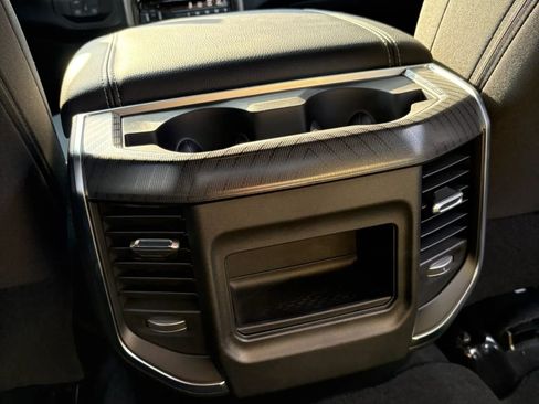 Used 2025 RAM 2500 Big Horn AWD/4WD image 30
