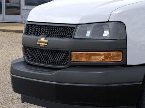 New 2026 Chevrolet Express 3500 RWD image 13