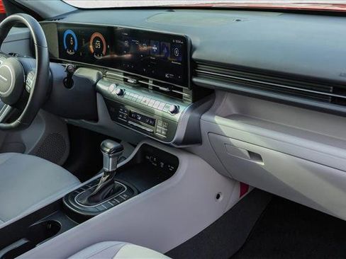 Certified 2025 Hyundai Kona SEL image 28