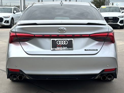 Used 2020 Toyota Avalon Touring image 6