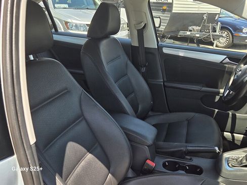 Used 2012 Volkswagen Jetta TDI FWD image 15