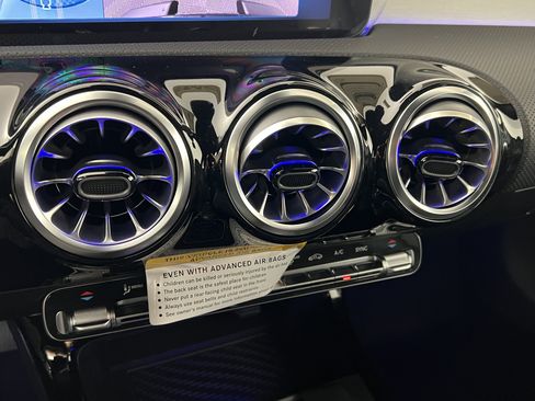 New 2026 Mercedes-Benz CLA 250 4MATIC image 32