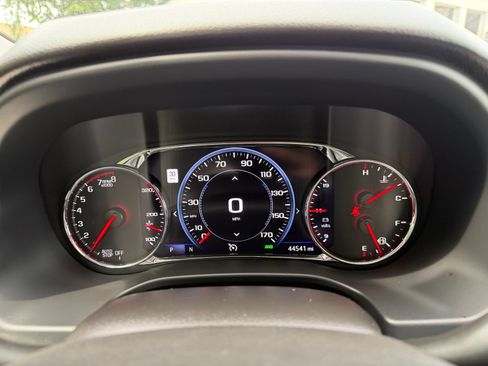 Used 2023 GMC Acadia SLT w/ Technology Package AWD/4WD image 16