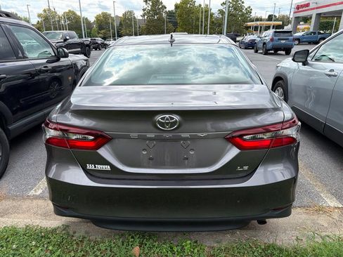 Used 2023 Toyota Camry LE FWD image 9
