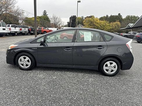 Used 2010 Toyota Prius Two image 2