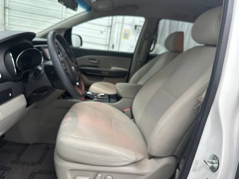 Used 2020 Kia Sedona LX FWD image 21