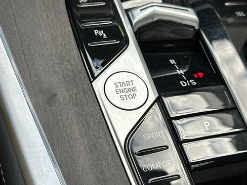 Used 2025 BMW X7 xDrive40i AWD/4WD image 24
