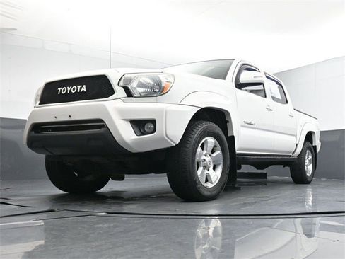 Used 2013 Toyota Tacoma 4x4 Double Cab image 23