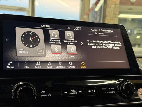 Used 2023 Nissan Armada SL w/ Captain's Chairs Package image 61