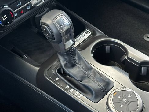 New 2026 Ford Bronco Outer Banks AWD/4WD image 21